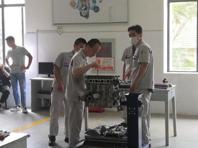 汽車工程學(xué)院承擔(dān)&ldquo;襄十隨神&rdquo;襄陽代表隊(duì)選拔與培訓(xùn)